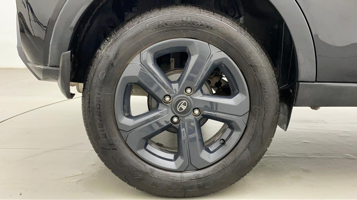 2022 Tata NEXON XZA PLUS (HS) PETROL DARK EDITION, Petrol, Automatic, 10,353 km, Right Rear Wheel