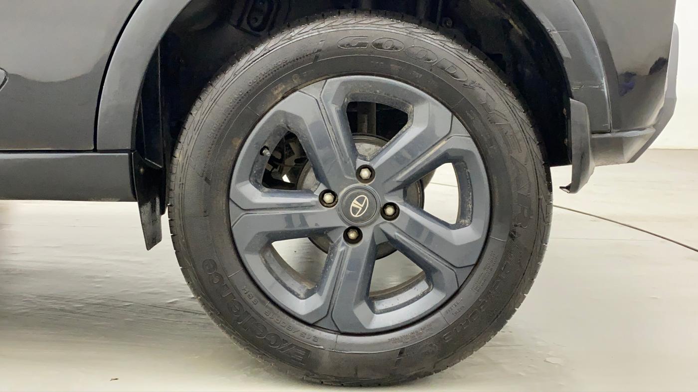 2022 Tata NEXON XZA PLUS (HS) PETROL DARK EDITION, Petrol, Automatic, 10,353 km, Left Rear Wheel