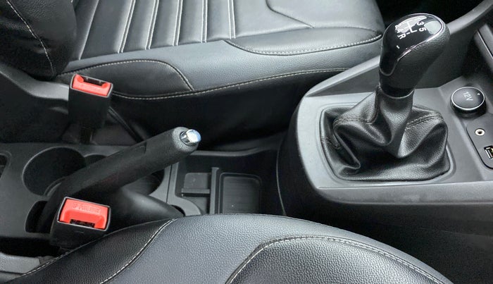2019 Ford New Figo TITANIUM 1.2 PETROL MT, Petrol, Manual, 19,686 km, Gear Lever