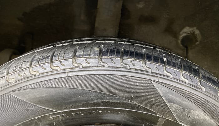 2018 Maruti Celerio VXI (O) CNG, CNG, Manual, 50,929 km, Right Rear Tyre Tread