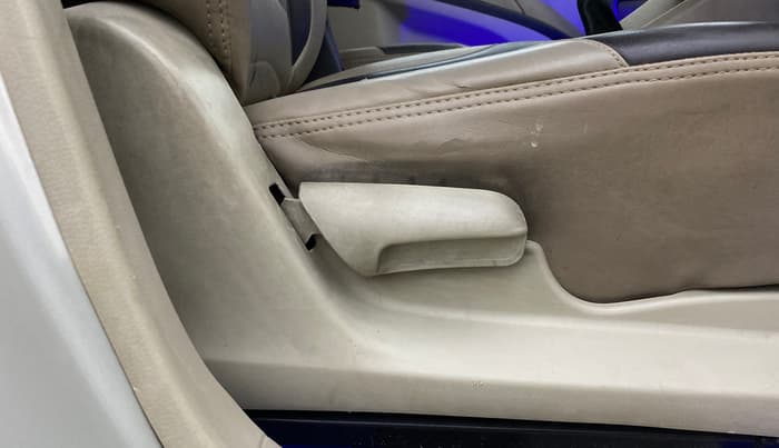 2018 Maruti Celerio VXI (O) CNG, CNG, Manual, 50,929 km, Driver Side Adjustment Panel