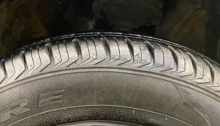 2018 Maruti Celerio VXI (O) CNG, CNG, Manual, 50,929 km, Right Front Tyre Tread