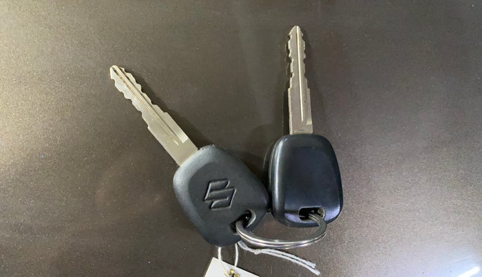 2014 Maruti Wagon R 1.0 LXI, Petrol, Manual, 68,771 km, Key Close Up