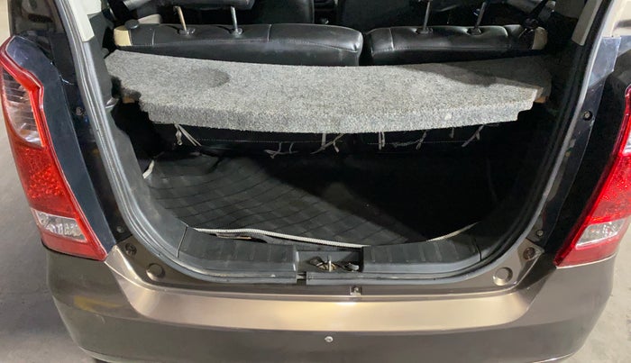 2014 Maruti Wagon R 1.0 LXI, Petrol, Manual, 68,771 km, Boot Inside