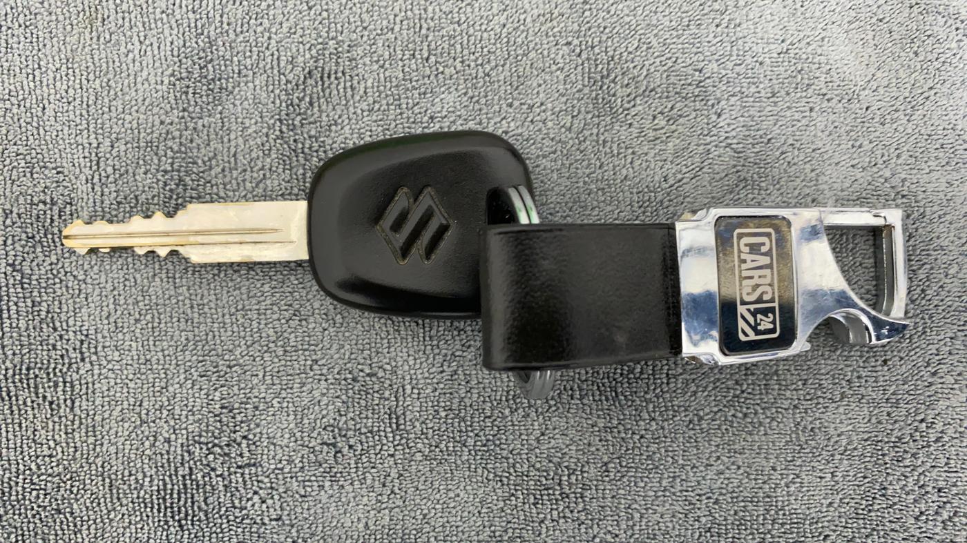 2018 Maruti Alto K10 VXI P, Petrol, Manual, 29,969 km, Key Close Up