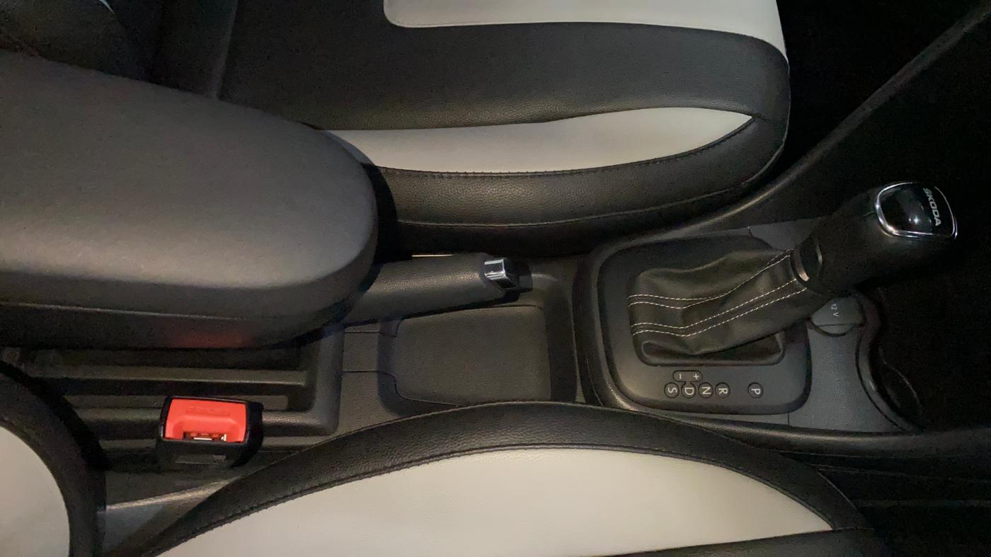 2021 Skoda Rapid AMBITION AT TSI, Petrol, Automatic, 22,757 km, Gear Lever