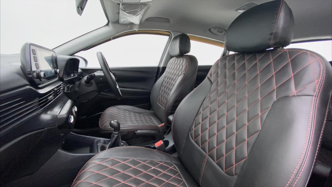 2021 Hyundai NEW I20 SPORTZ 1.2 MT, Petrol, Manual, 3,014 km, Right Side Front Door Cabin