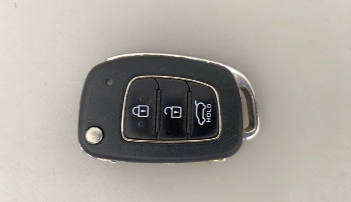 2018 Hyundai Elite i20 ASTA 1.2, Petrol, Manual, 1,20,633 km, Key Close Up