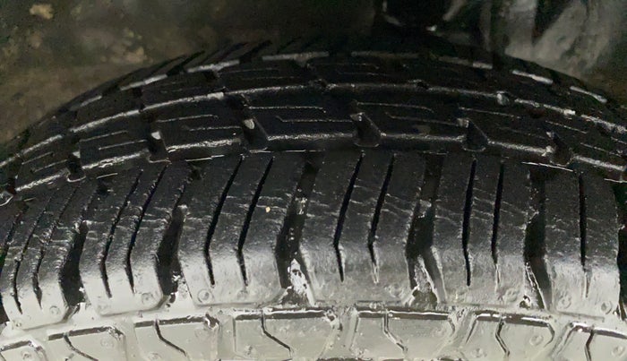 2010 Maruti Zen Estilo LXI, Petrol, Manual, 31,085 km, Left Front Tyre Tread