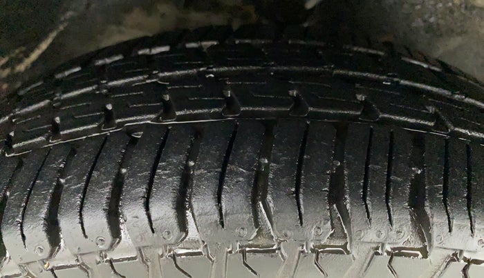 2010 Maruti Zen Estilo LXI, Petrol, Manual, 31,085 km, Right Front Tyre Tread