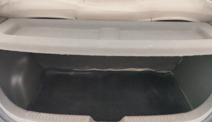 2015 Hyundai i10 SPORTZ 1.1, Petrol, Manual, 12,345 km, Boot Inside