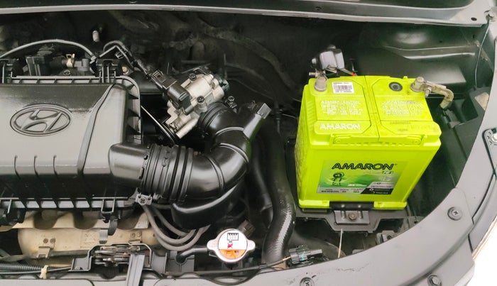 2015 Hyundai i10 SPORTZ 1.1, Petrol, Manual, 12,345 km, Engine View - Left