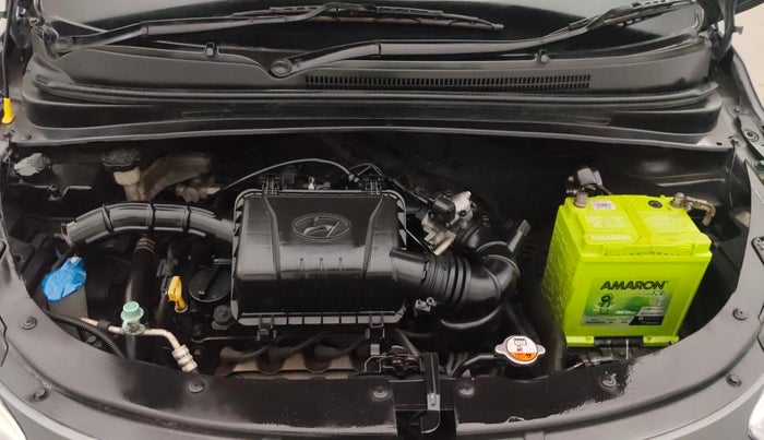 2015 Hyundai i10 SPORTZ 1.1, Petrol, Manual, 12,345 km, Engine View