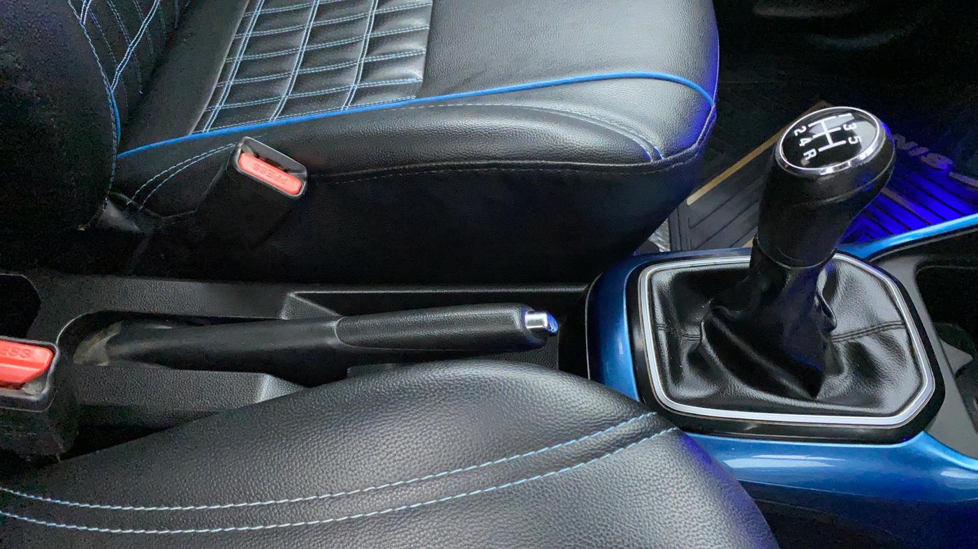 2017 Maruti IGNIS DELTA 1.2 K12, Petrol, Manual, 33,395 km, Gear Lever
