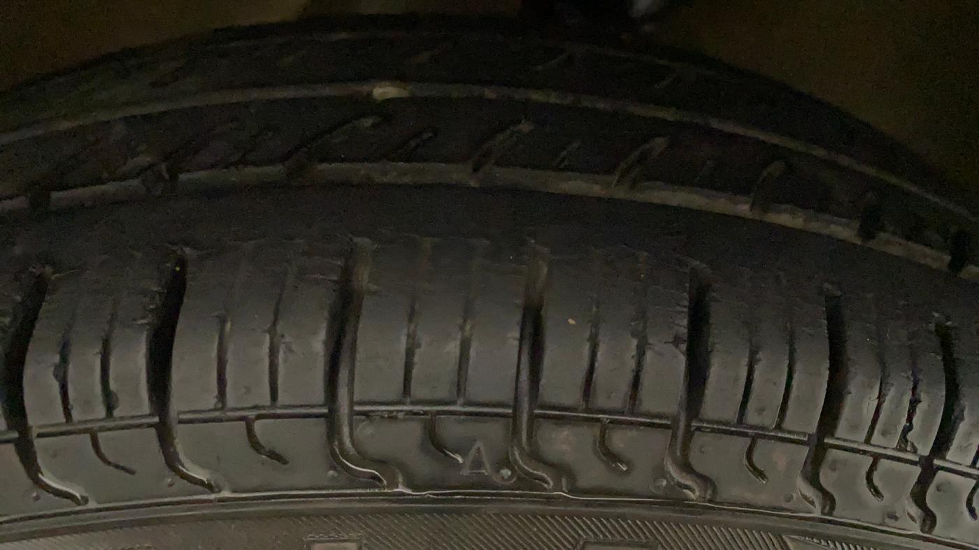 2013 Maruti Alto K10 VXI, Petrol, Manual, 52,650 km, Right Rear Tyre Tread