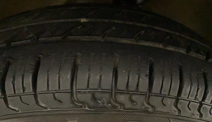 2013 Maruti Alto K10 VXI, Petrol, Manual, 52,650 km, Right Rear Tyre Tread