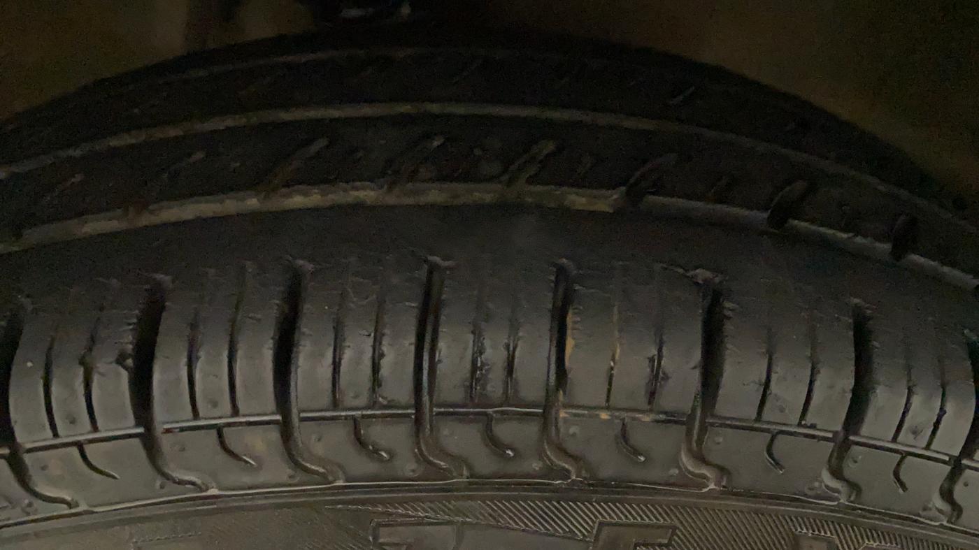 2013 Maruti Alto K10 VXI, Petrol, Manual, 52,650 km, Right Front Tyre Tread