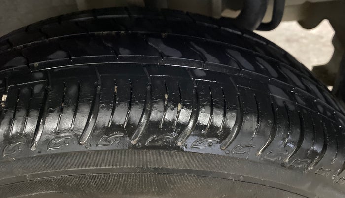 2023 Tata Tiago XT CNG, CNG, Manual, 33,179 km, Left Rear Tyre Tread