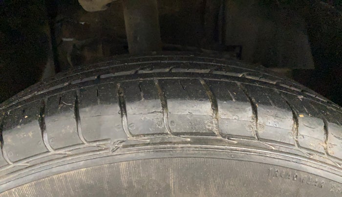 2018 Tata NEXON XT PETROL, Petrol, Manual, 19,070 km, Right Front Tyre Tread