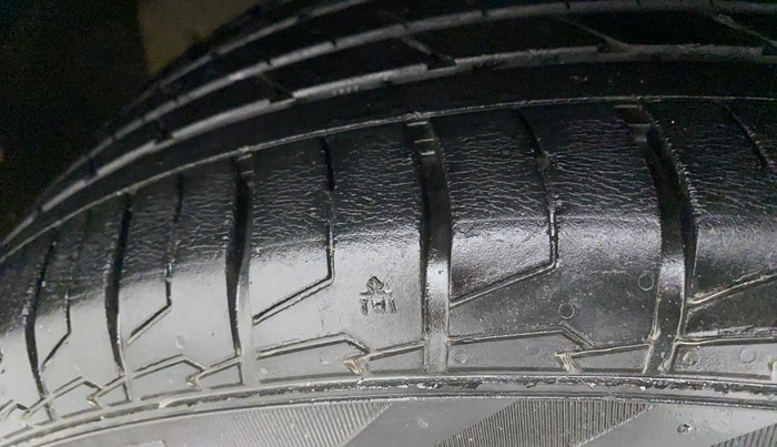 2020 Hyundai Creta SX 1.5 PETROL, Petrol, Manual, 30,359 km, Right Front Tyre Tread