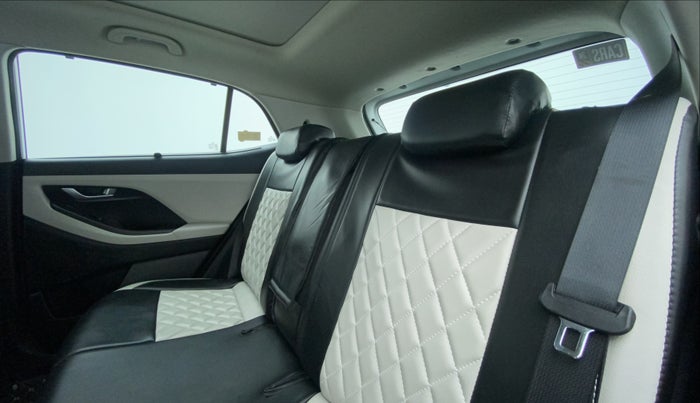 2020 Hyundai Creta SX 1.5 PETROL, Petrol, Manual, 30,359 km, Right Side Rear Door Cabin
