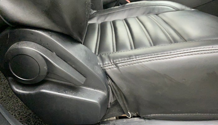2021 Tata ALTROZ XE PETROL, Petrol, Manual, 10,427 km, Driver Side Adjustment Panel