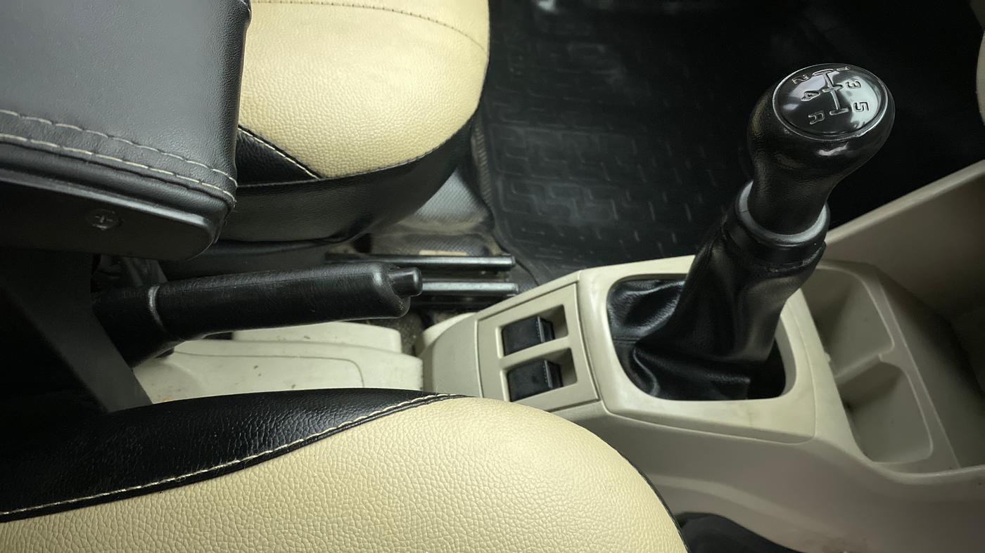 2020 Maruti Alto LXI CNG, CNG, Manual, 35,884 km, Gear Lever