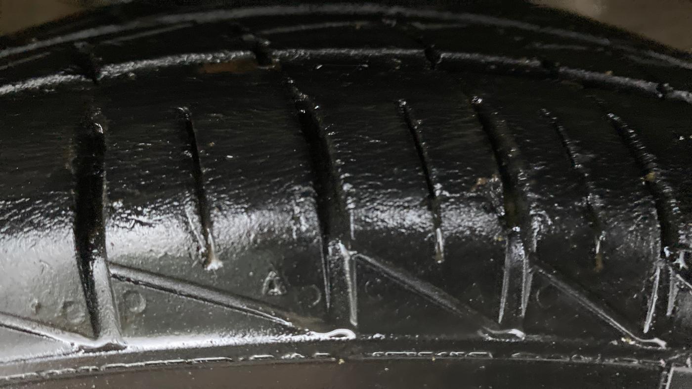 2020 Maruti Alto LXI CNG, CNG, Manual, 35,884 km, Right Front Tyre Tread