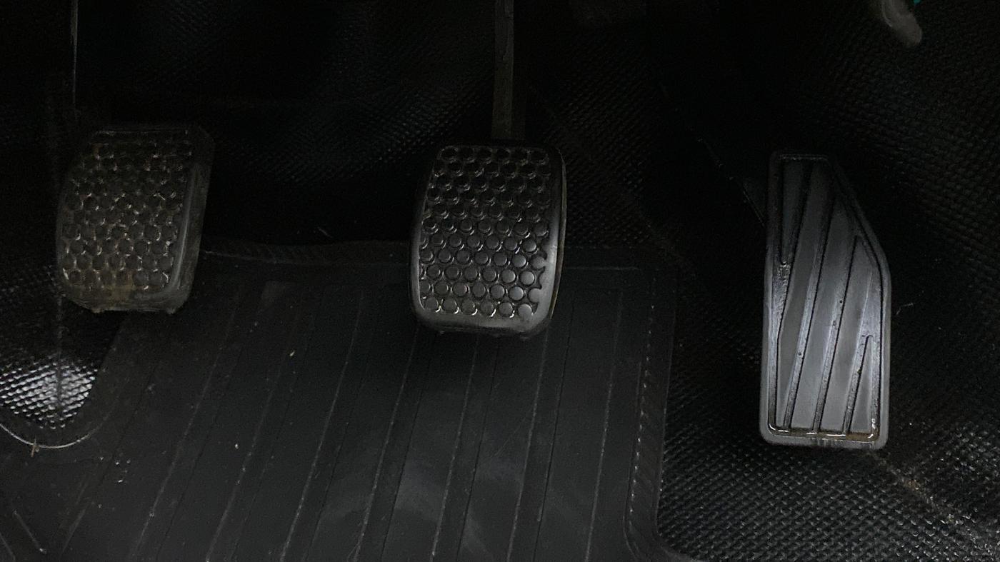 2020 Maruti Alto LXI CNG, CNG, Manual, 35,884 km, Pedals