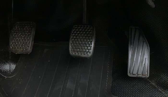2020 Maruti Alto LXI CNG, CNG, Manual, 35,884 km, Pedals