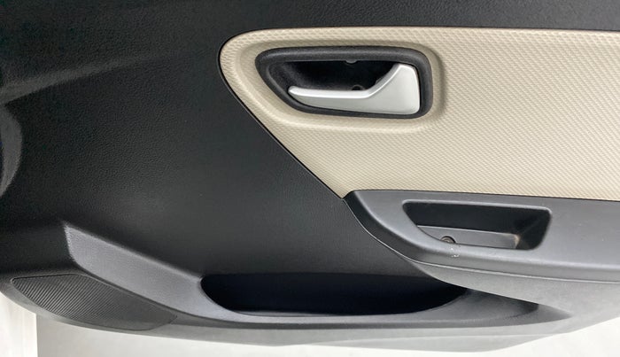 2020 Maruti Alto LXI CNG, CNG, Manual, 35,884 km, Driver Side Door Panels Control