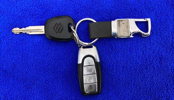 2020 Maruti Alto LXI CNG, CNG, Manual, 35,884 km, Key Close Up
