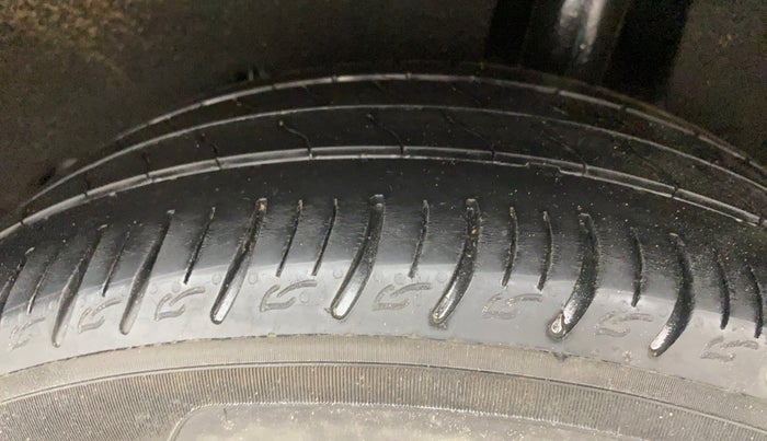 2020 Maruti Baleno ALPHA PETROL 1.2, Petrol, Manual, 1,26,156 km, Left Rear Tyre Tread
