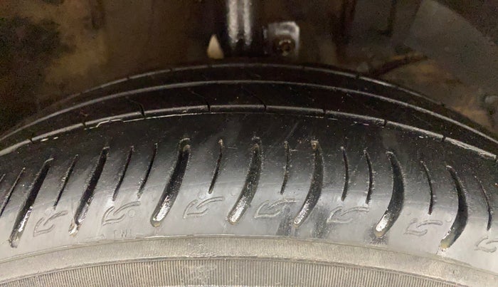 2020 Maruti Baleno ALPHA PETROL 1.2, Petrol, Manual, 1,26,156 km, Right Front Tyre Tread