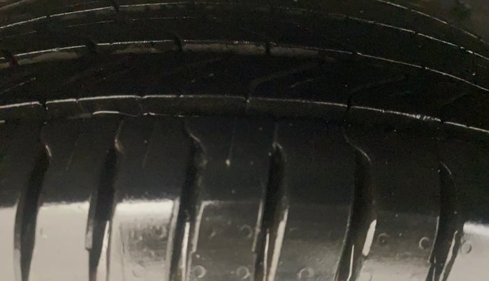 2022 Hyundai AURA S 1.2 CRDI, Diesel, Manual, 64,920 km, Right Rear Tyre Tread