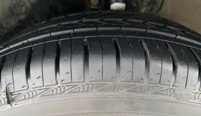 2018 Volkswagen Polo TRENDLINE 1.2L PETROL, Petrol, Manual, 36,606 km, Left Front Tyre Tread