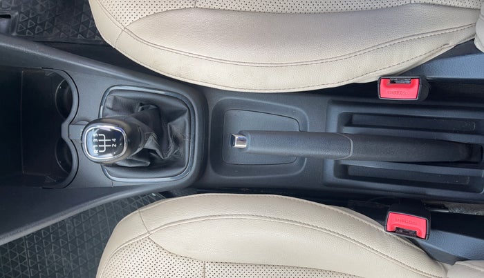 2019 Skoda Rapid AMBITION 1.5 TDI, Diesel, Manual, 71,520 km, Gear Lever