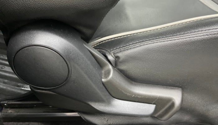 2019 Maruti Swift LXI, Petrol, Manual, 14,058 km, Driver Side Adjustment Panel
