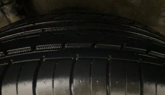 2012 Honda Brio S(O) MT, Petrol, Manual, 59,227 km, Right Rear Tyre Tread