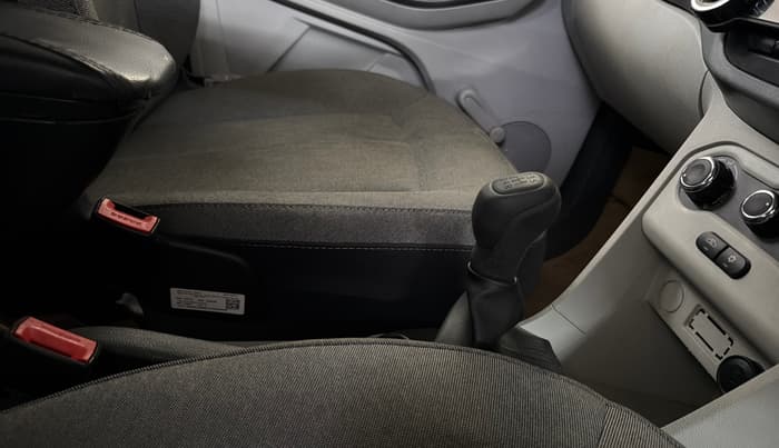 2025 Tata Tiago XE CNG, CNG, Manual, 9,782 km, Gear Lever