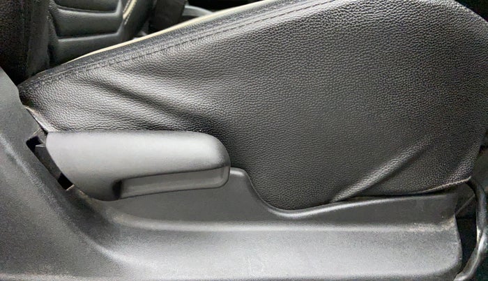 2018 Maruti Vitara Brezza VDI, Diesel, Manual, 41,276 km, Driver Side Adjustment Panel