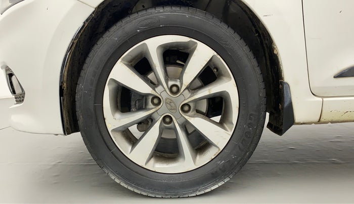 2015 Hyundai Elite i20 ASTA 1.2, Petrol, Manual, 1,19,284 km, Left Front Wheel