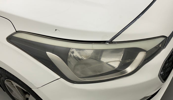 2015 Hyundai Elite i20 ASTA 1.2, Petrol, Manual, 1,19,284 km, Right headlight - < 2 inches,no. = 2