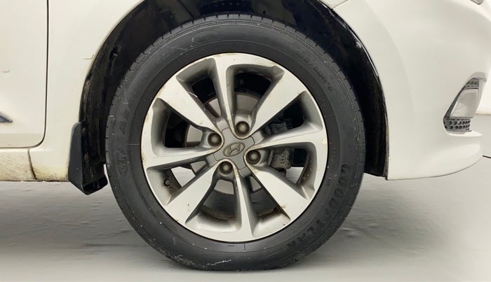 2015 Hyundai Elite i20 ASTA 1.2, Petrol, Manual, 1,19,284 km, Right Front Wheel