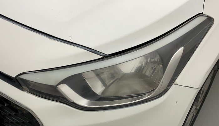 2015 Hyundai Elite i20 ASTA 1.2, Petrol, Manual, 1,19,284 km, Left headlight - < 2 inches,no. = 2