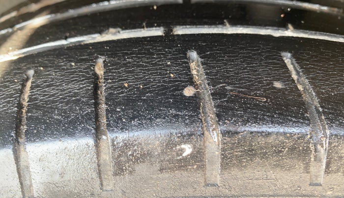 2017 Maruti Baleno ZETA CVT PETROL 1.2, Petrol, Automatic, 96,493 km, Left Rear Tyre Tread