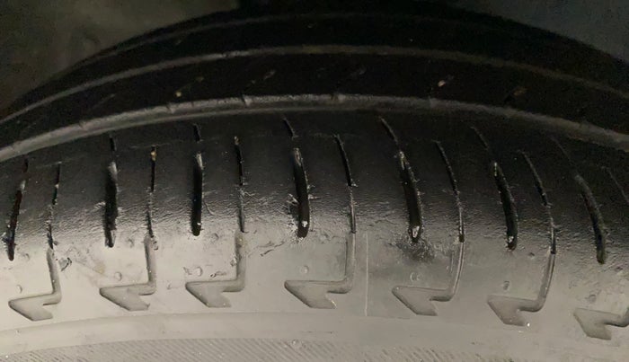 2017 Maruti IGNIS ALPHA 1.2, Petrol, Manual, 15,175 km, Left Front Tyre Tread