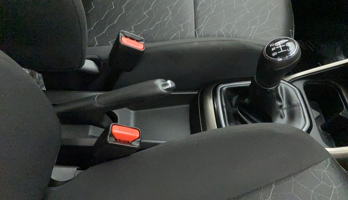 2017 Maruti IGNIS ALPHA 1.2, Petrol, Manual, 15,175 km, Gear Lever