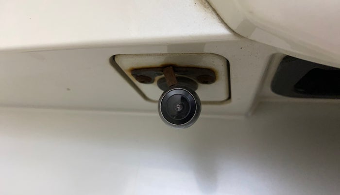 2022 Mahindra XUV700 AX 3 P MT 5 STR, Petrol, Manual, 45,328 km, Parking Camera