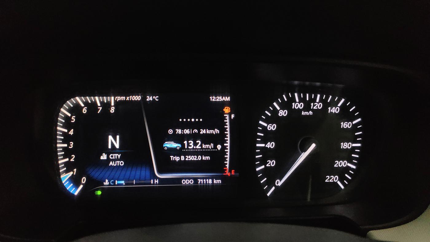 2022 Tata PUNCH CREATIVE AMT 1.2 RTN DUAL TONE, Petrol, Automatic, 71,113 km, Odometer Image